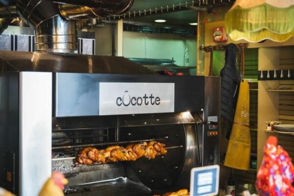 Cocotte-Rotisserie-au-feu-de-bois-svvbc-jpg